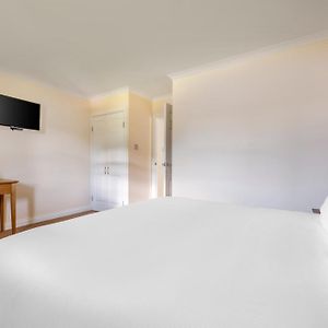 One Bedroom Cottage